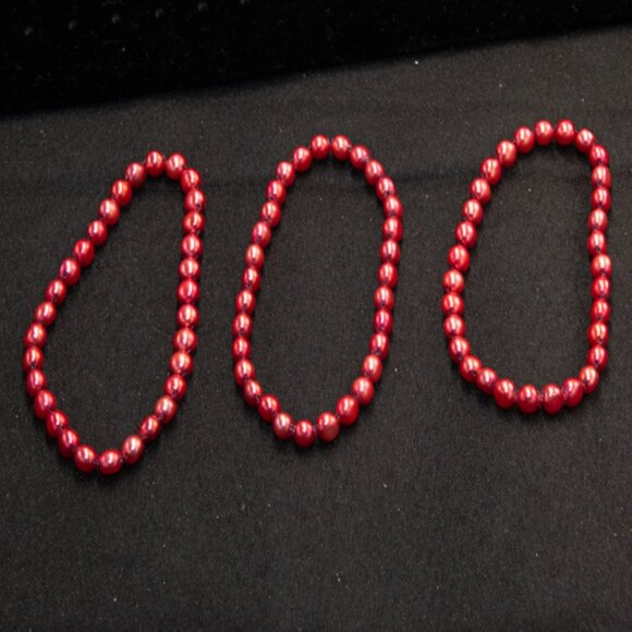 3 Red Fresh Water Pearl Stretch Bracelets - Picture 1 of 2
